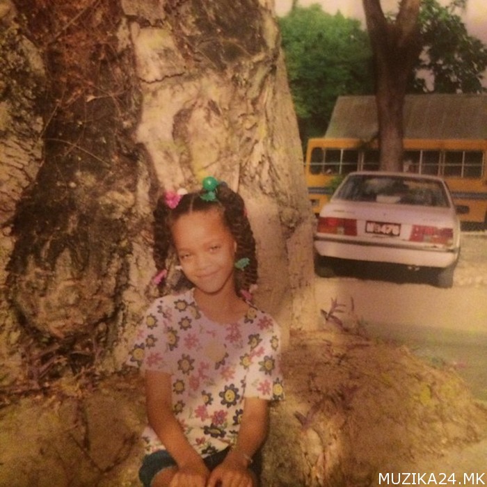 Rihanna_retro1